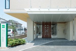 セリシール川口